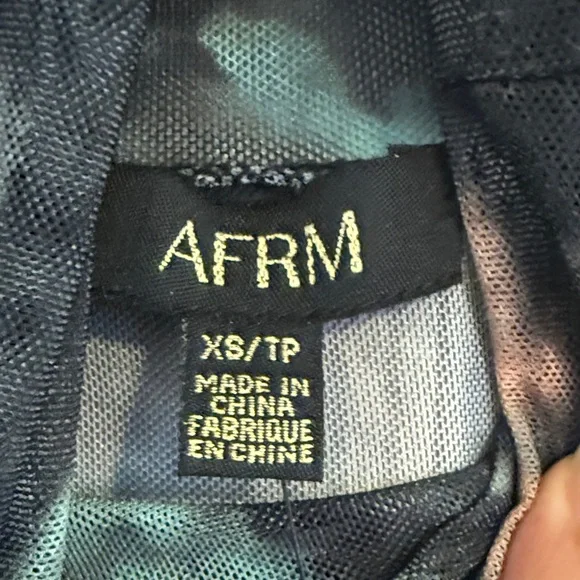 Elegant Multicolor Tie-Dye Dress - Picture 3 of 6